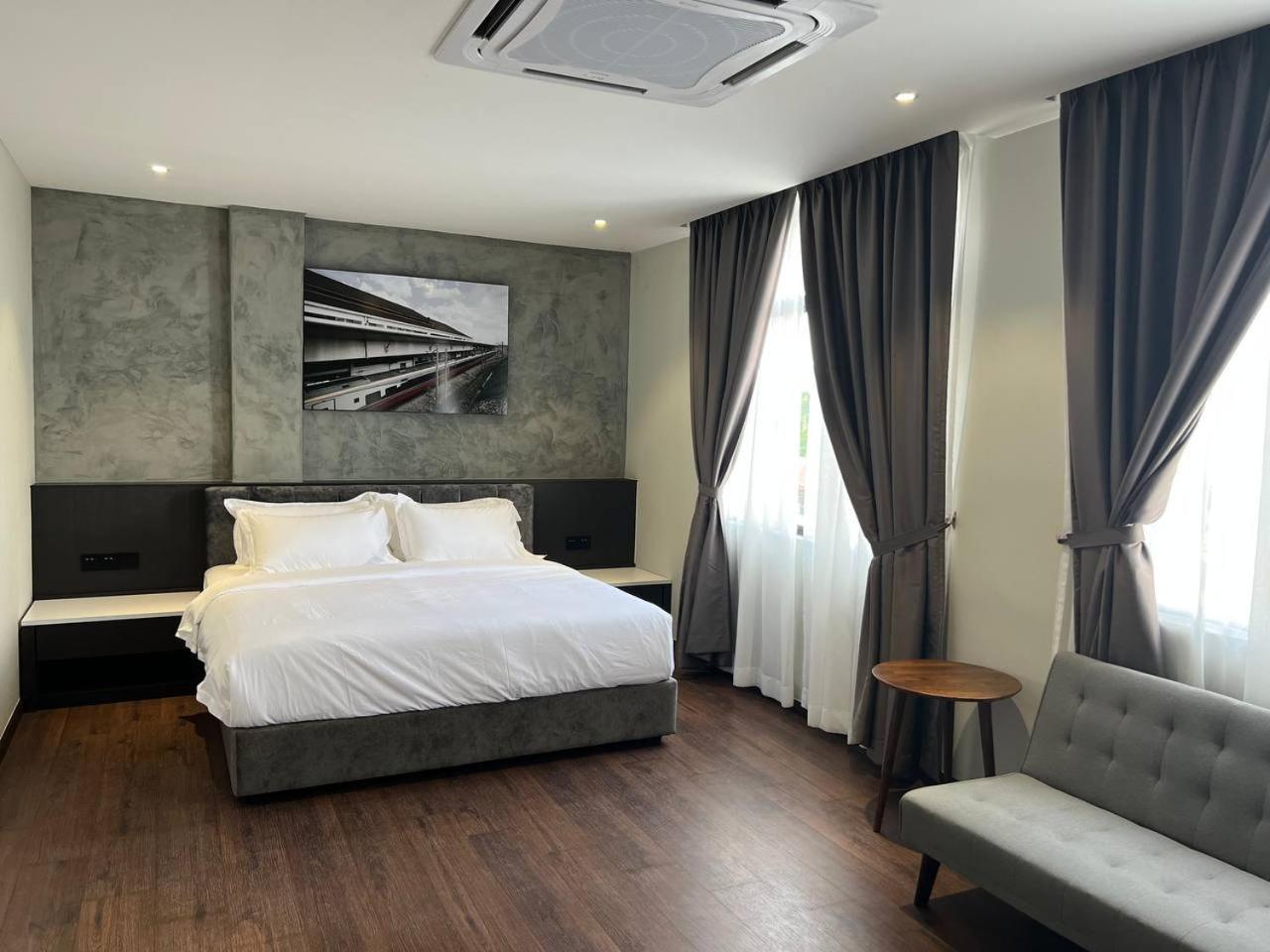 All In Hotel Kangar Exterior foto