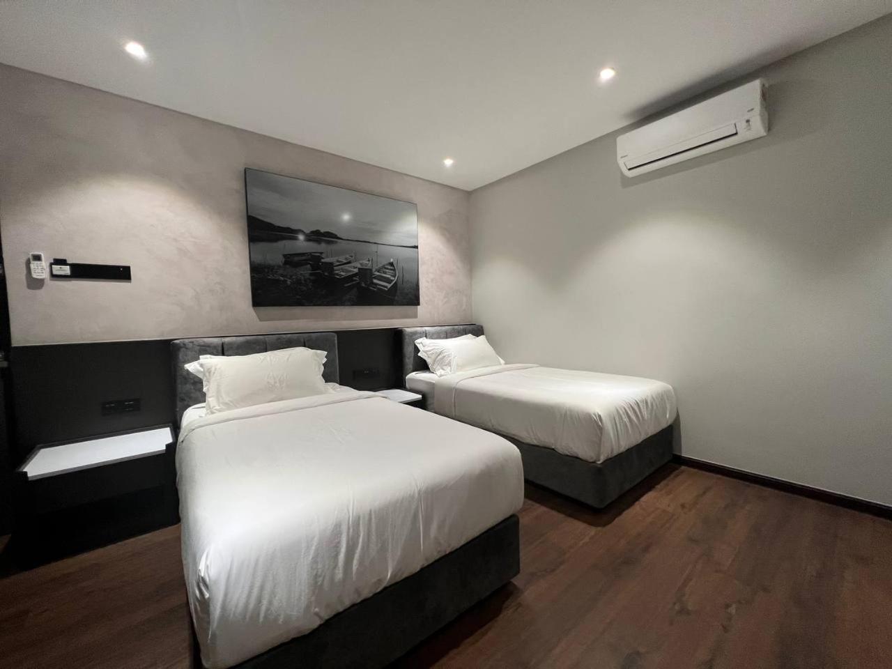 All In Hotel Kangar Exterior foto